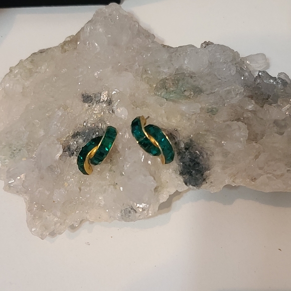 Goldtone Green Emerald like Pierced Post Earrings - Picture 1 of 5